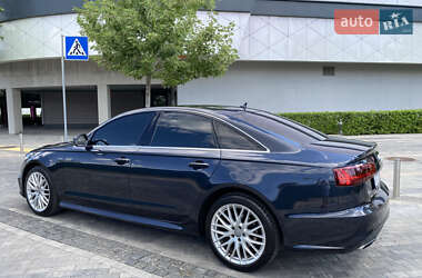 Седан Audi A6 2018 в 