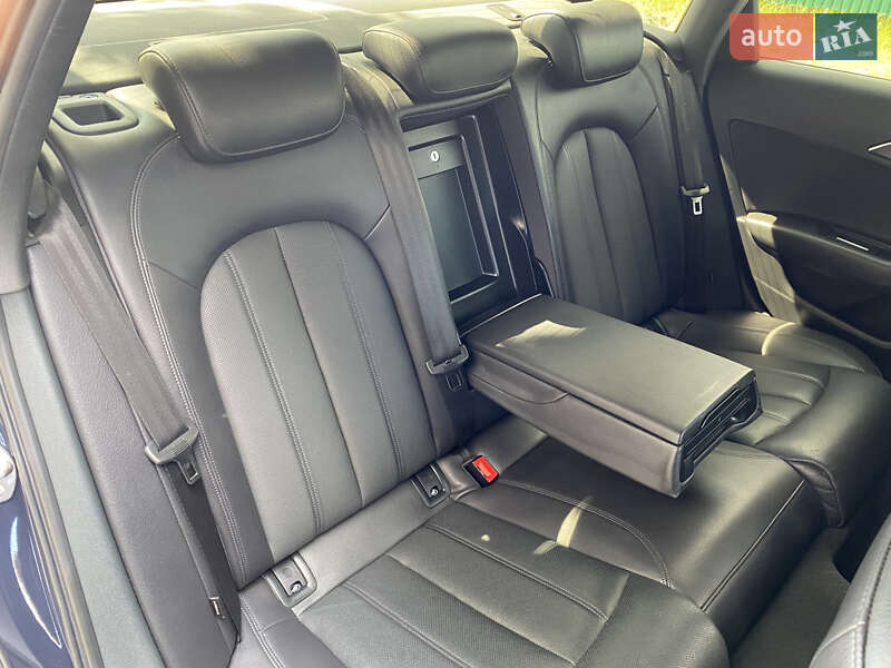 Седан Audi A6 2018 в Киеве