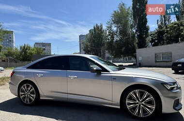 Седан Audi A6 2019 в 