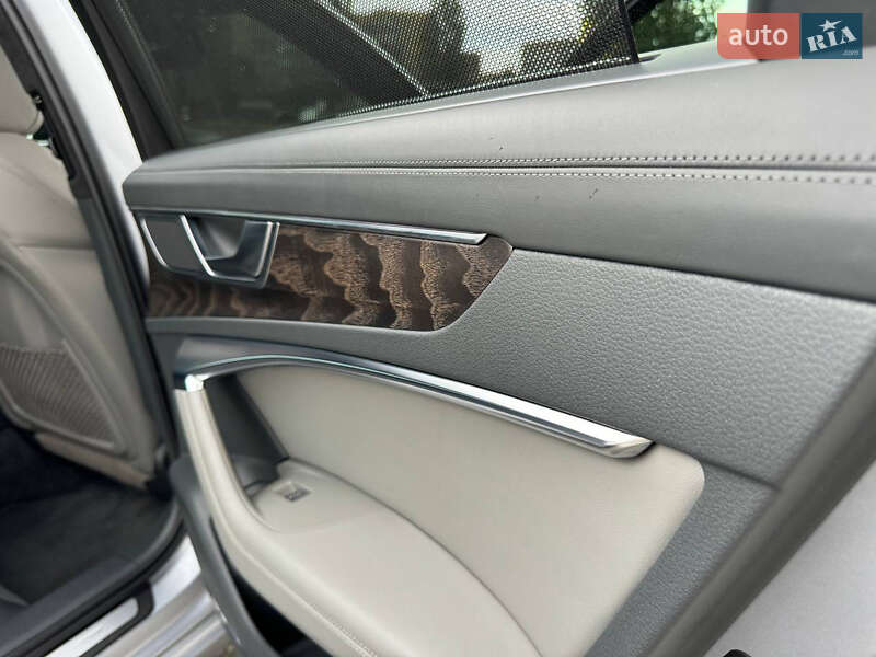 Седан Audi A6 2019 в Днепре