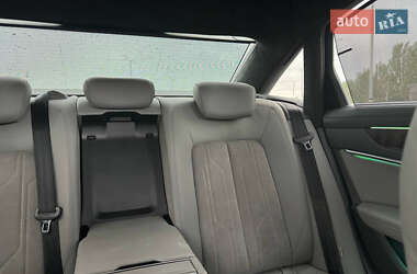 Седан Audi A6 2019 в 