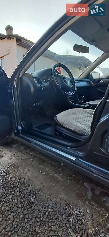 Универсал Audi A6 2003 в Костополе