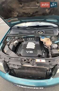 Седан Audi A6 1998 в 