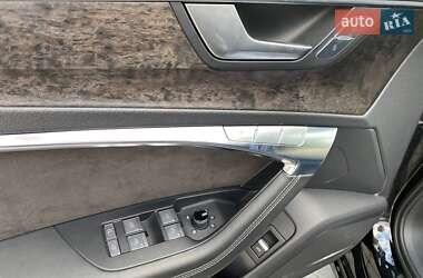 Седан Audi A6 2019 в 