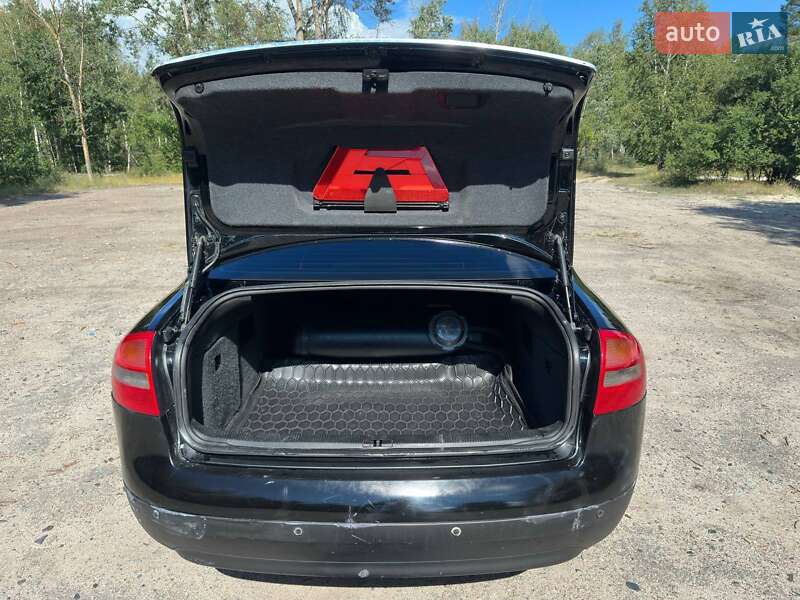 Седан Audi A6 2001 в Лебедине