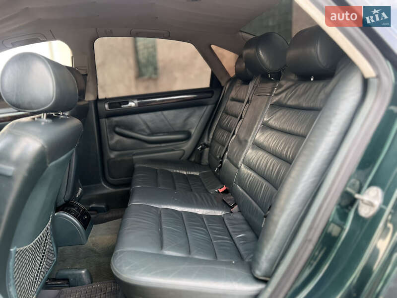 Седан Audi A6 2001 в Межгорье