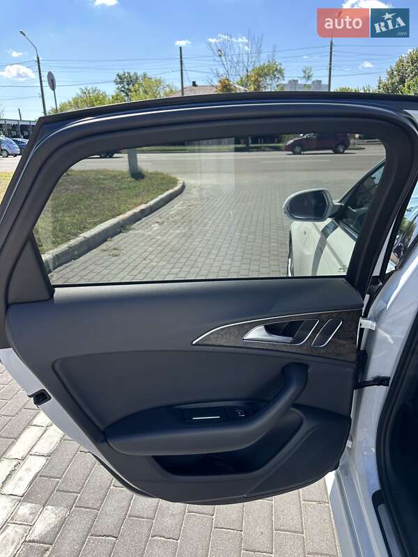 Седан Audi A6 2016 в Киеве