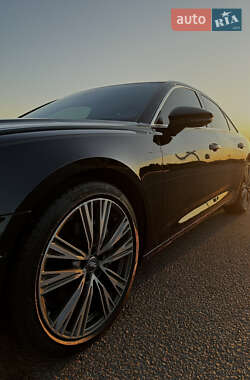 Седан Audi A6 2019 в 