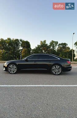 Седан Audi A6 2019 в 