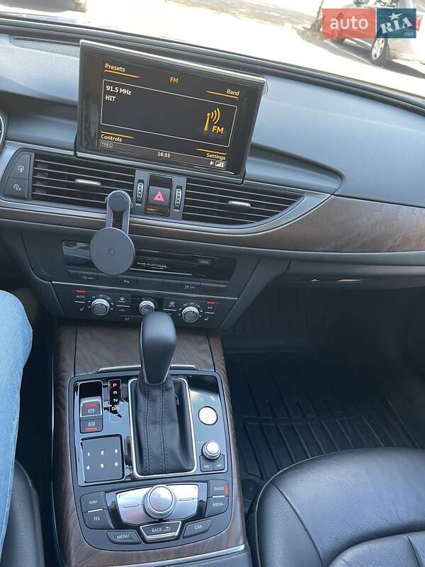 Седан Audi A6 2015 в Николаеве