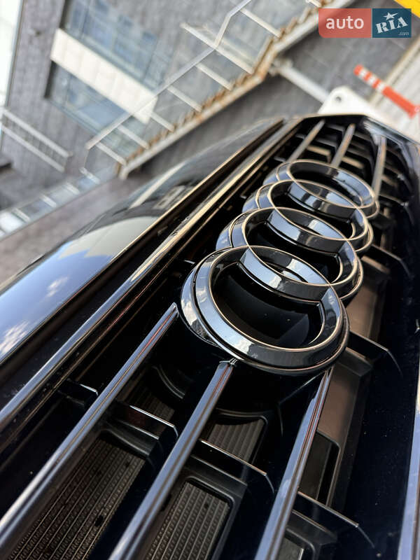 Седан Audi A6 2023 в Киеве