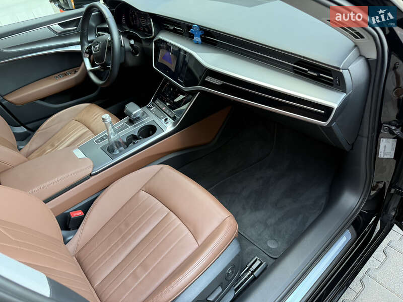 Седан Audi A6 2023 в Киеве