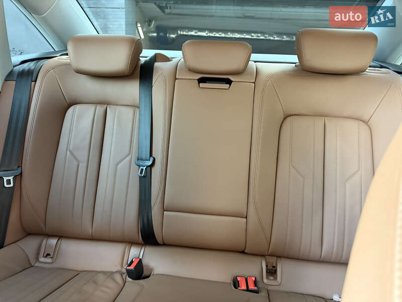 Седан Audi A6 2023 в Киеве