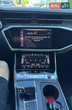 Седан Audi A6 2019 в 