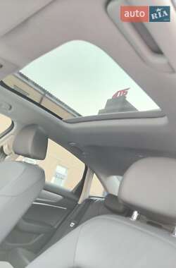 Седан Audi A6 2021 в 