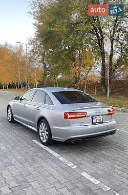 Седан Audi A6 2015 в 