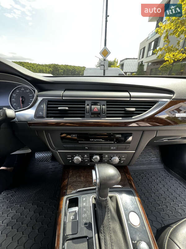 Седан Audi A6 2013 в Ужгороде