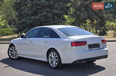 Седан Audi A6 2016 в 