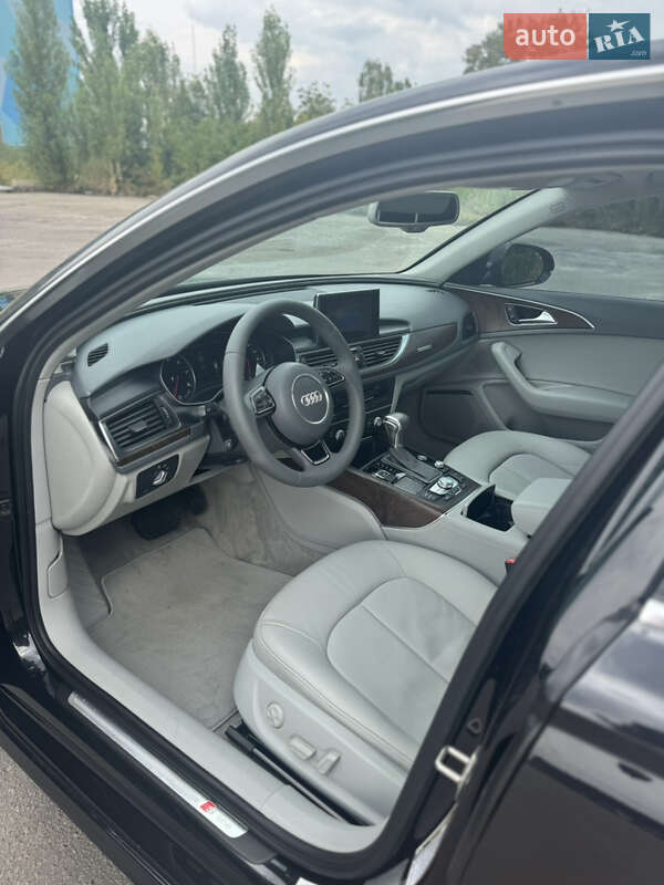 Седан Audi A6 2014 в Ровно