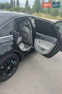 Седан Audi A6 2014 в 