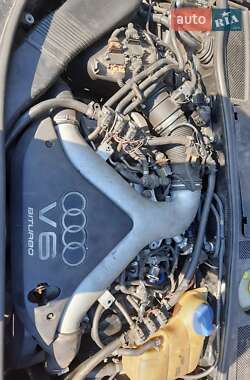 Универсал Audi A6 1999 в 