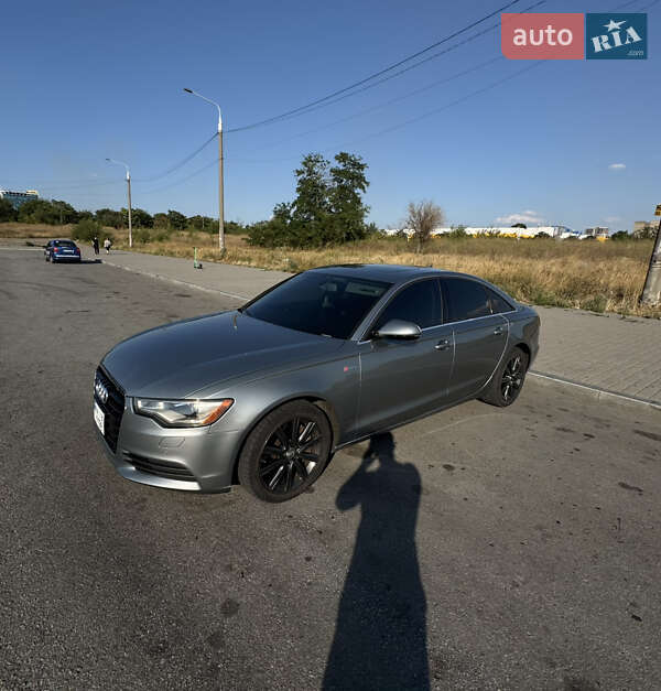 Седан Audi A6 2012 в 