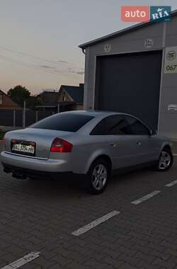 Седан Audi A6 2003 в 