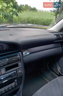 Седан Audi A6 1996 в 