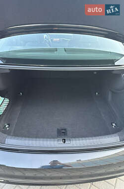 Седан Audi A6 2020 в 