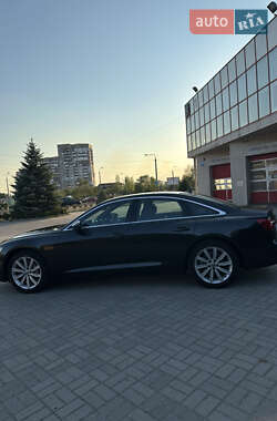 Седан Audi A6 2020 в 