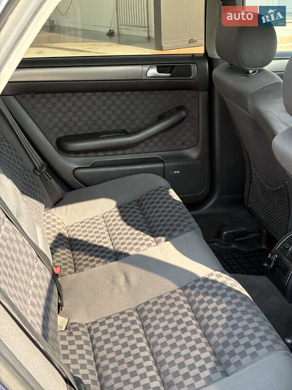 Седан Audi A6 2002 в Виннице