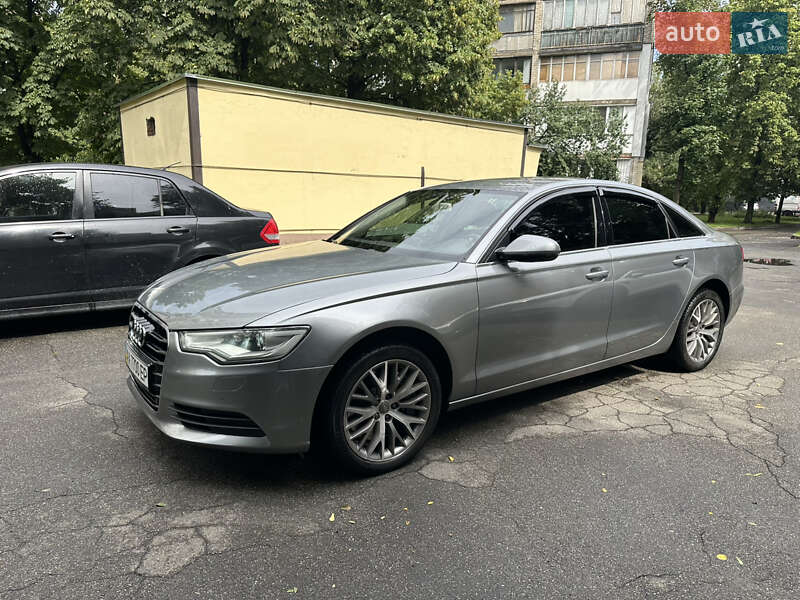 Седан Audi A6 2012 в Киеве