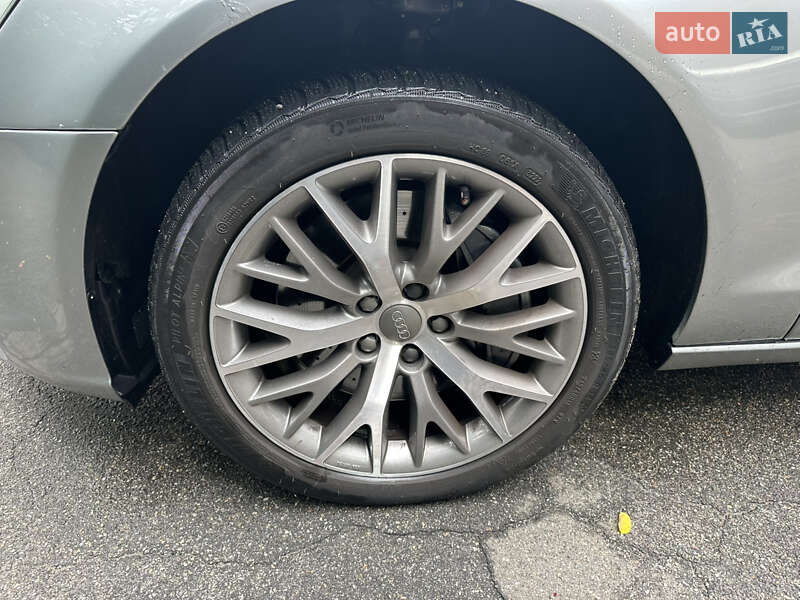 Седан Audi A6 2012 в Киеве