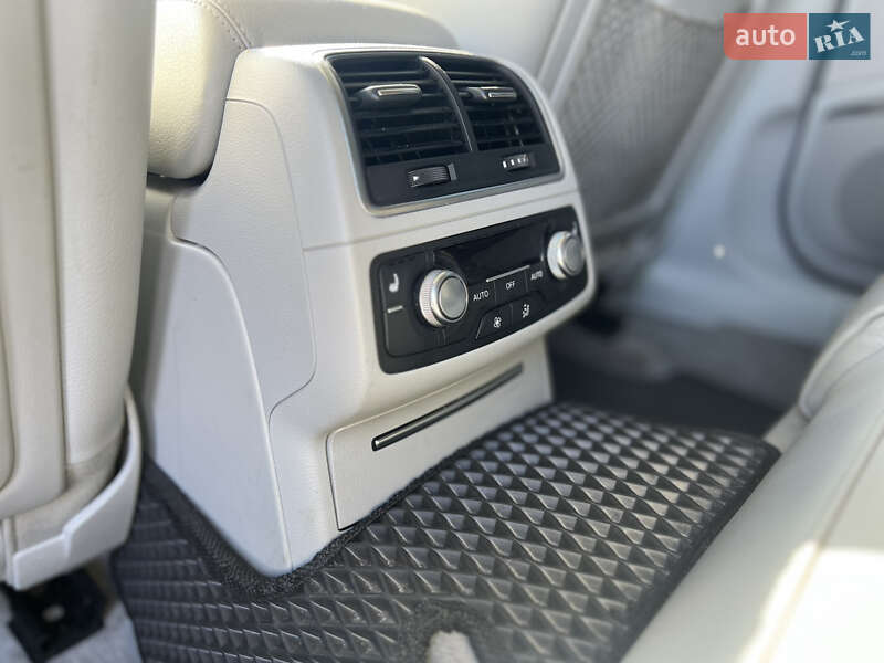 Седан Audi A6 2014 в Дубно