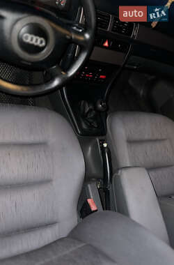Седан Audi A6 1999 в 