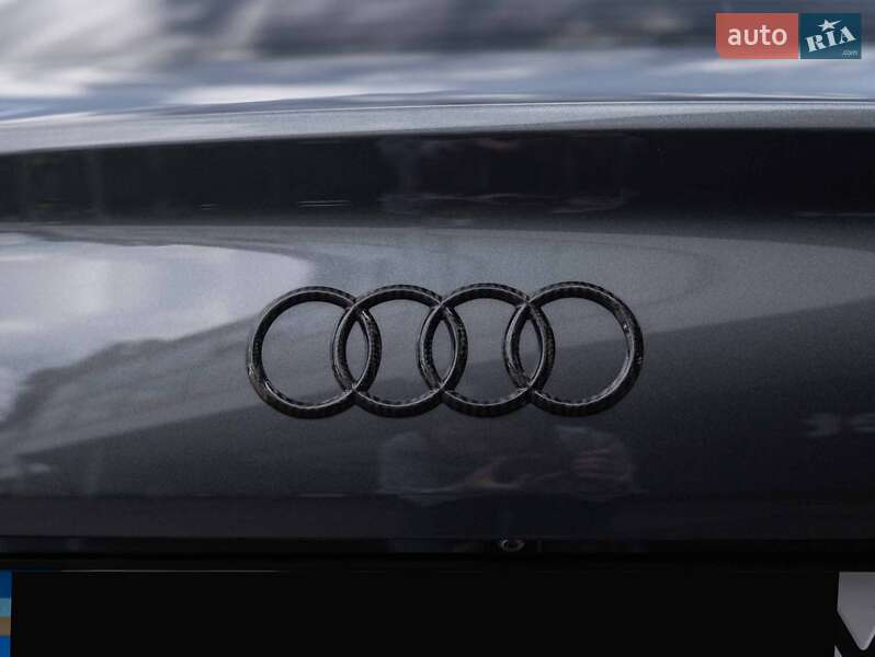 Седан Audi A6 2017 в Киеве