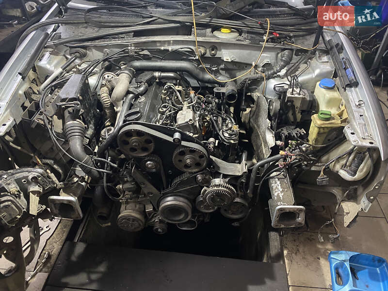 Седан Audi A6 1998 в Дубно