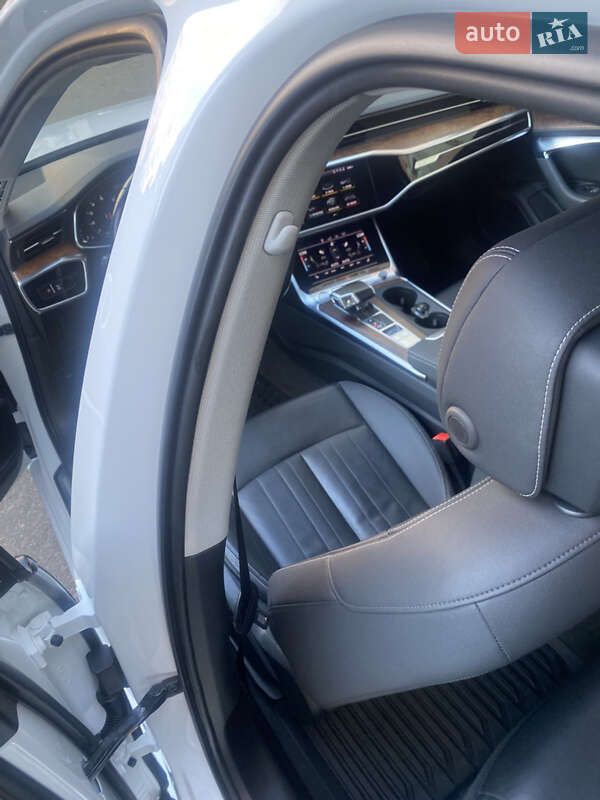 Седан Audi A6 2019 в Львове