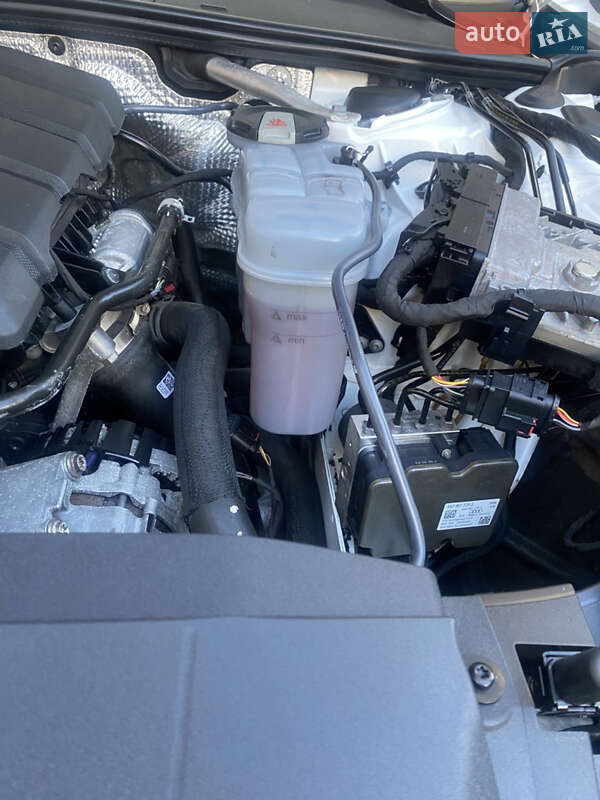 Седан Audi A6 2019 в Львове