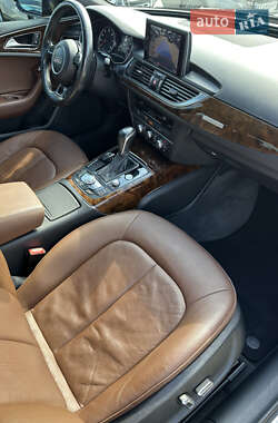 Седан Audi A6 2015 в 