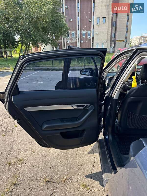 Седан Audi A6 2004 в Харькове