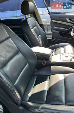 Седан Audi A6 2004 в 