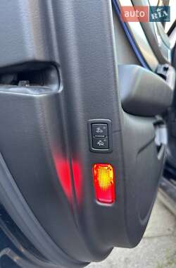 Седан Audi A6 2004 в 