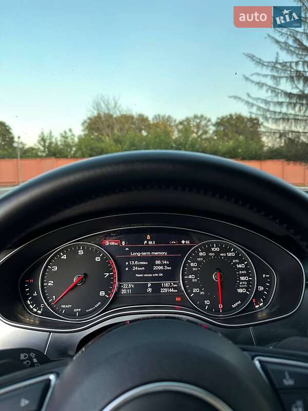 Седан Audi A6 2015 в Хмельнике