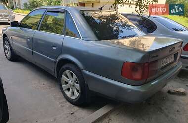 Седан Audi A6 1995 в 