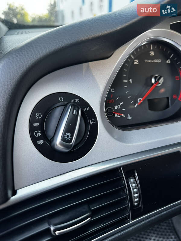 Седан Audi A6 2010 в Хмельницком