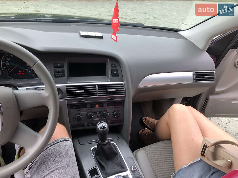 Седан Audi A6 2005 в Дубні