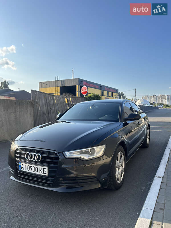 Седан Audi A6 2012 в 