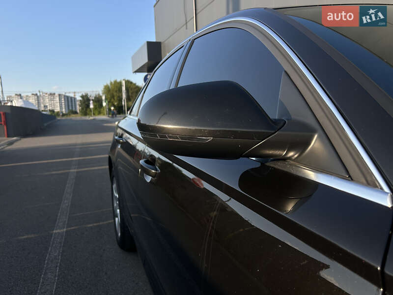 Седан Audi A6 2012 в Киеве