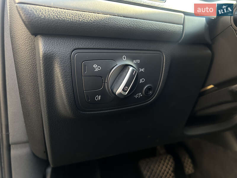 Седан Audi A6 2012 в Киеве